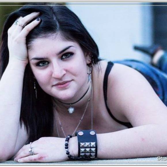 Meet your Posher, Tatum - Picture 1 of 1